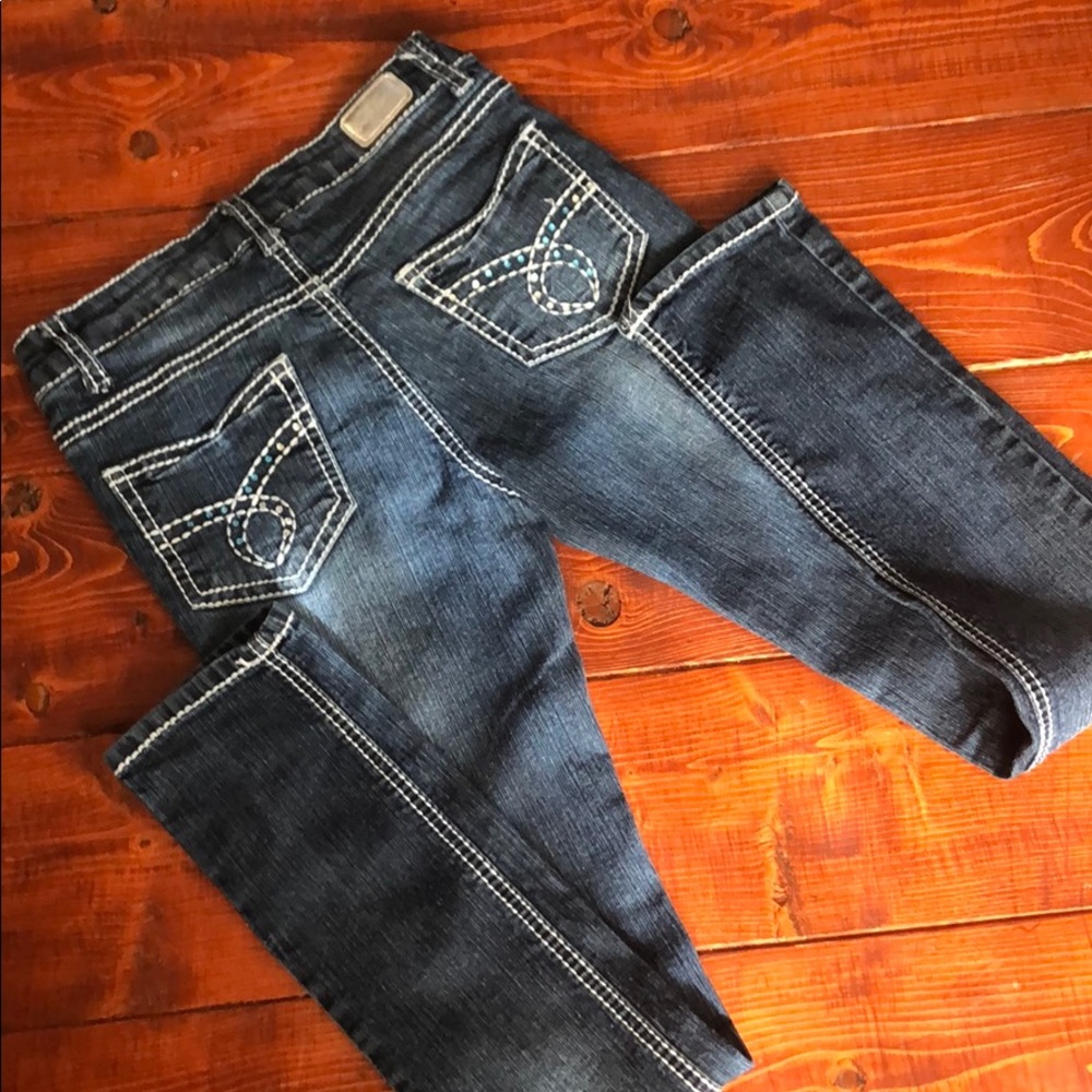 Almost Famous jeans - Picture 2 of 2